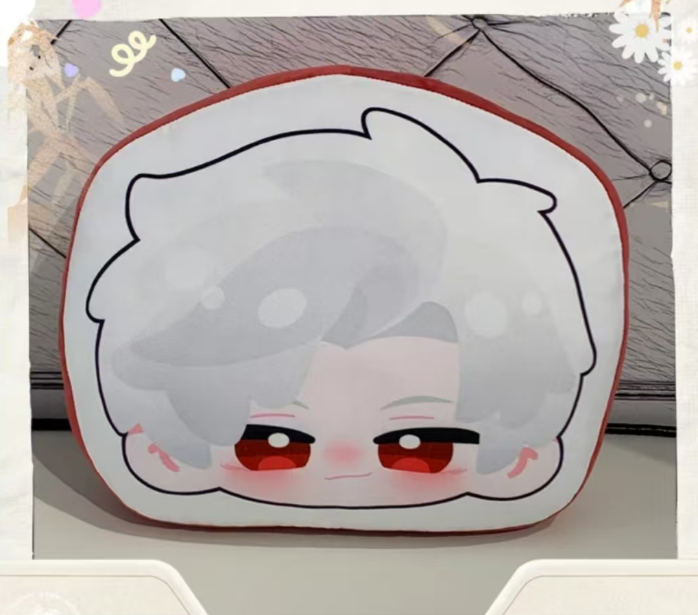 Love and deepspace Pillow