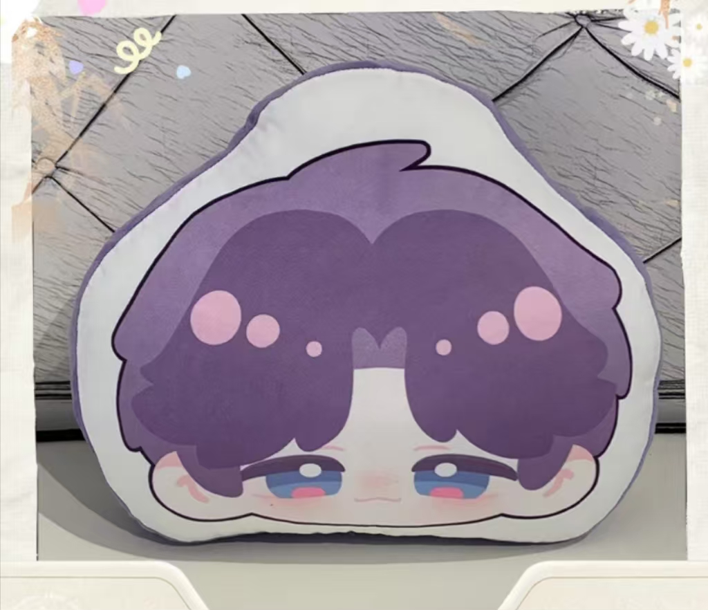 Love and deepspace Pillow